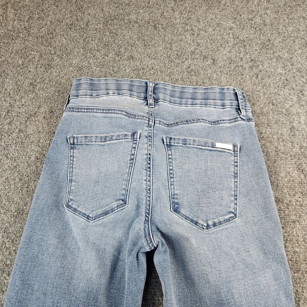 White‎ House Black Market WHBM Straight Leg Jeans Light Wash Blue Size 2
